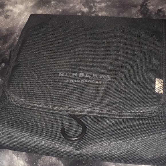 burberry wash bag